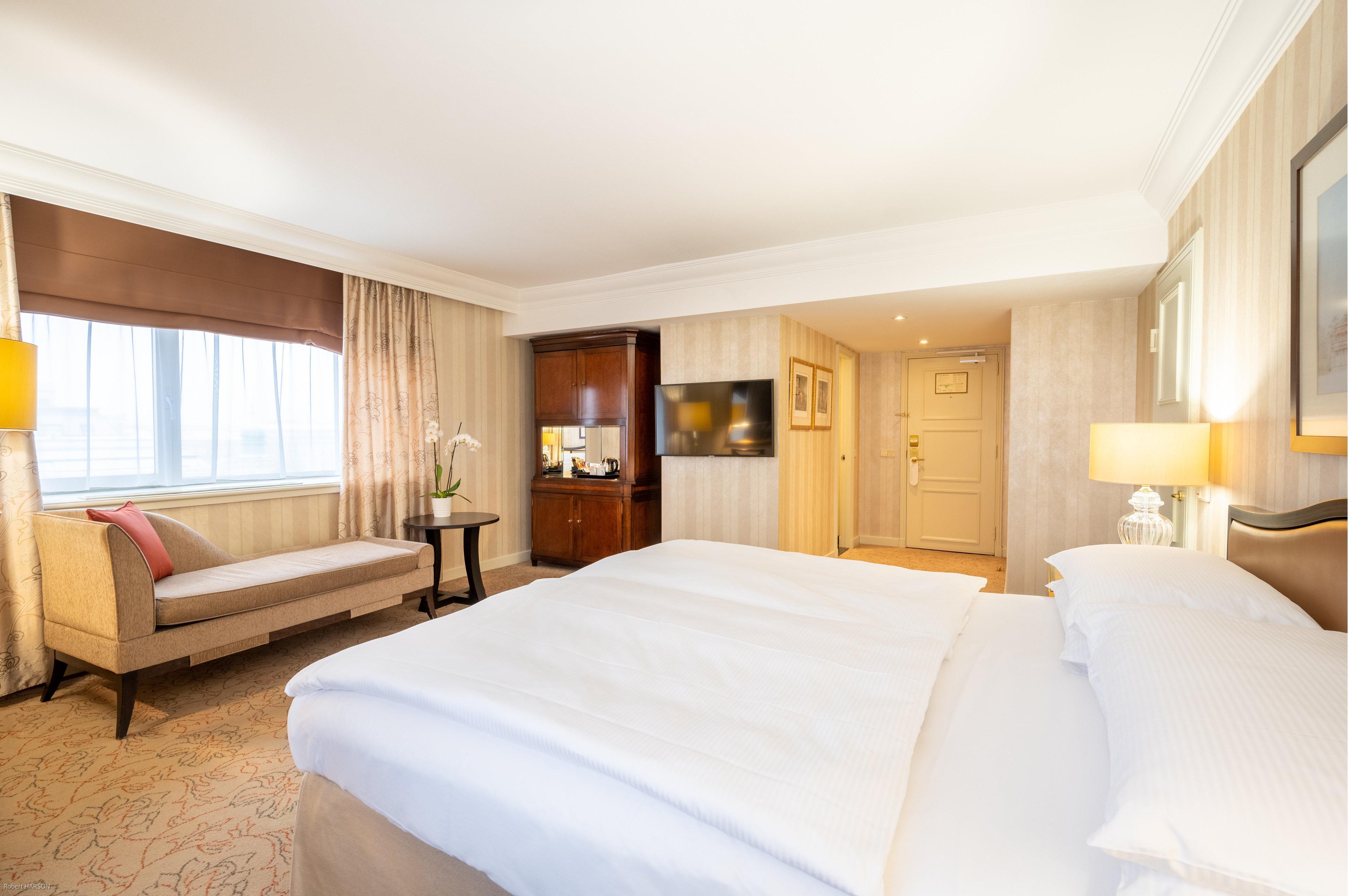 维也纳洲际酒店 外观 照片 A room at the hotel